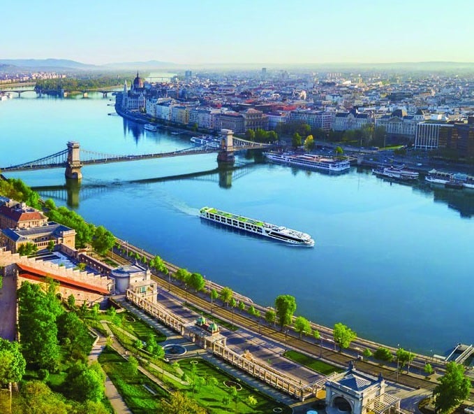 Emerald Star-Ship Sailing the Danube in Budapest
