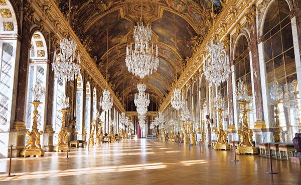 Grand France Holiday combining Paris and Provence Christmas cruises