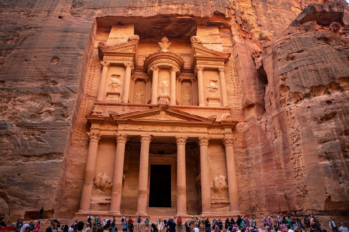 Alexander+Roberts handcrafted small-group luxury tours and private journeys