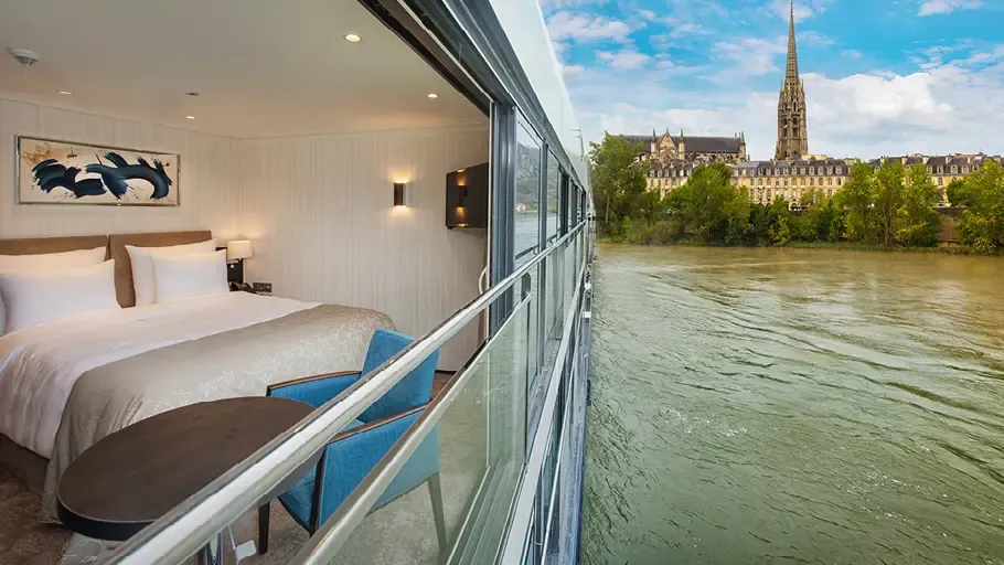 Avalon Deluxe Stateroom Indigo Deck