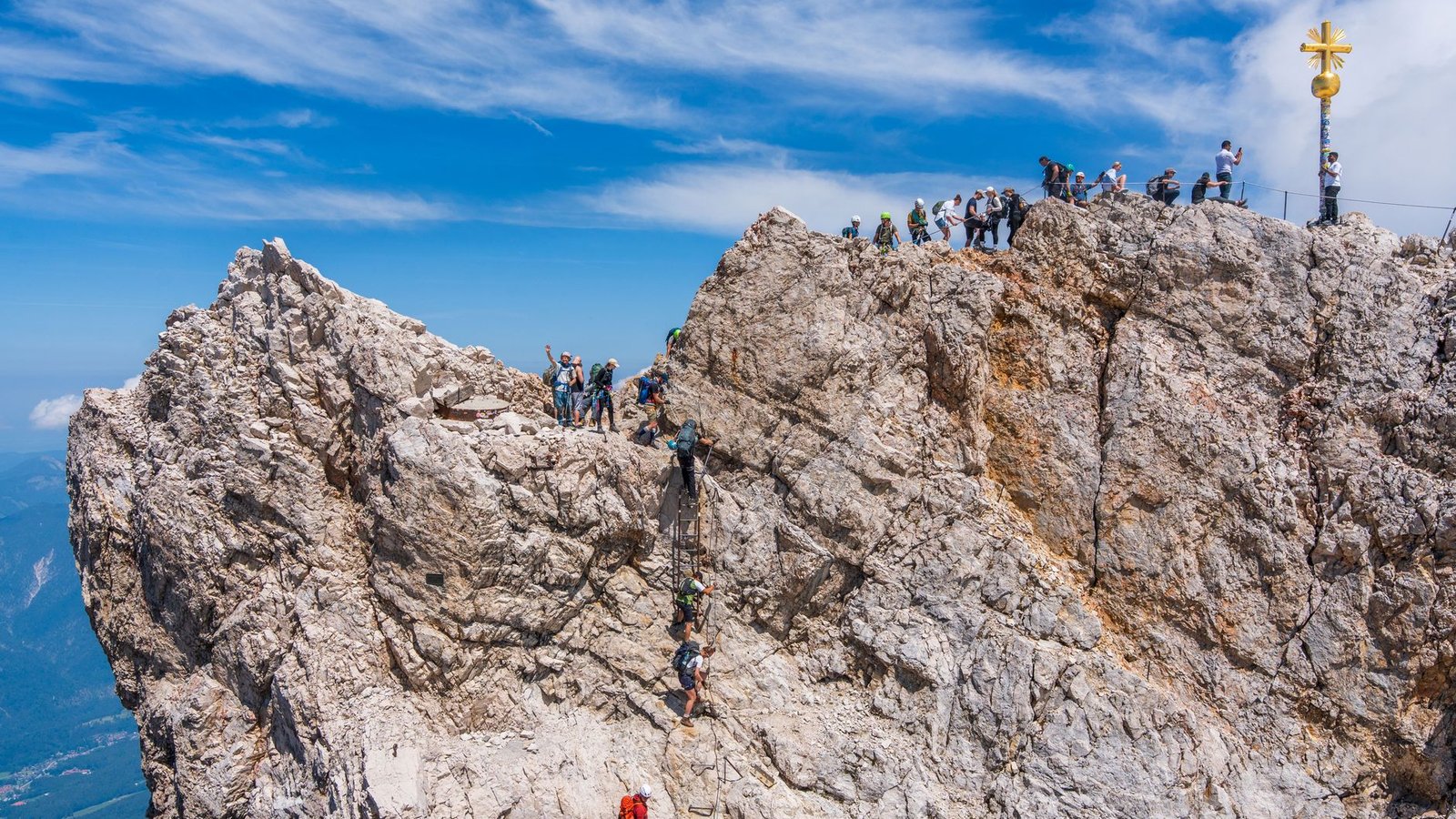 Best Climbing & Mountaineering Travel Agents