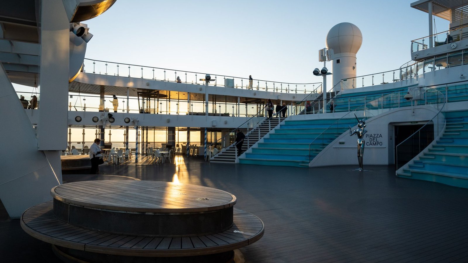 Best Group Bookings for Luxury Cruises Travel Agents