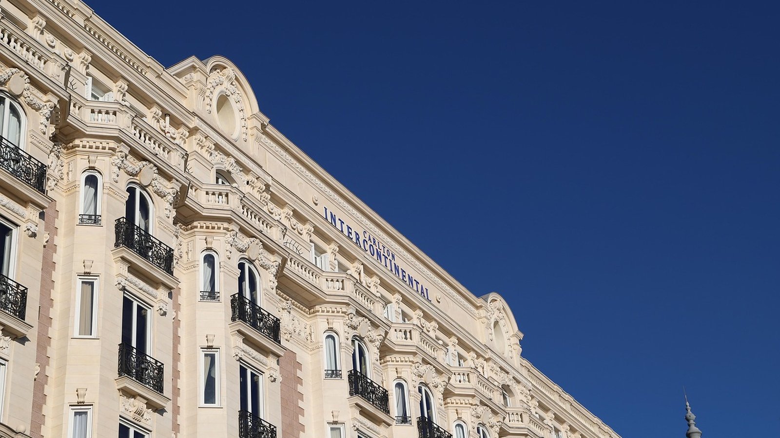 Intercontinental Hotels Resorts