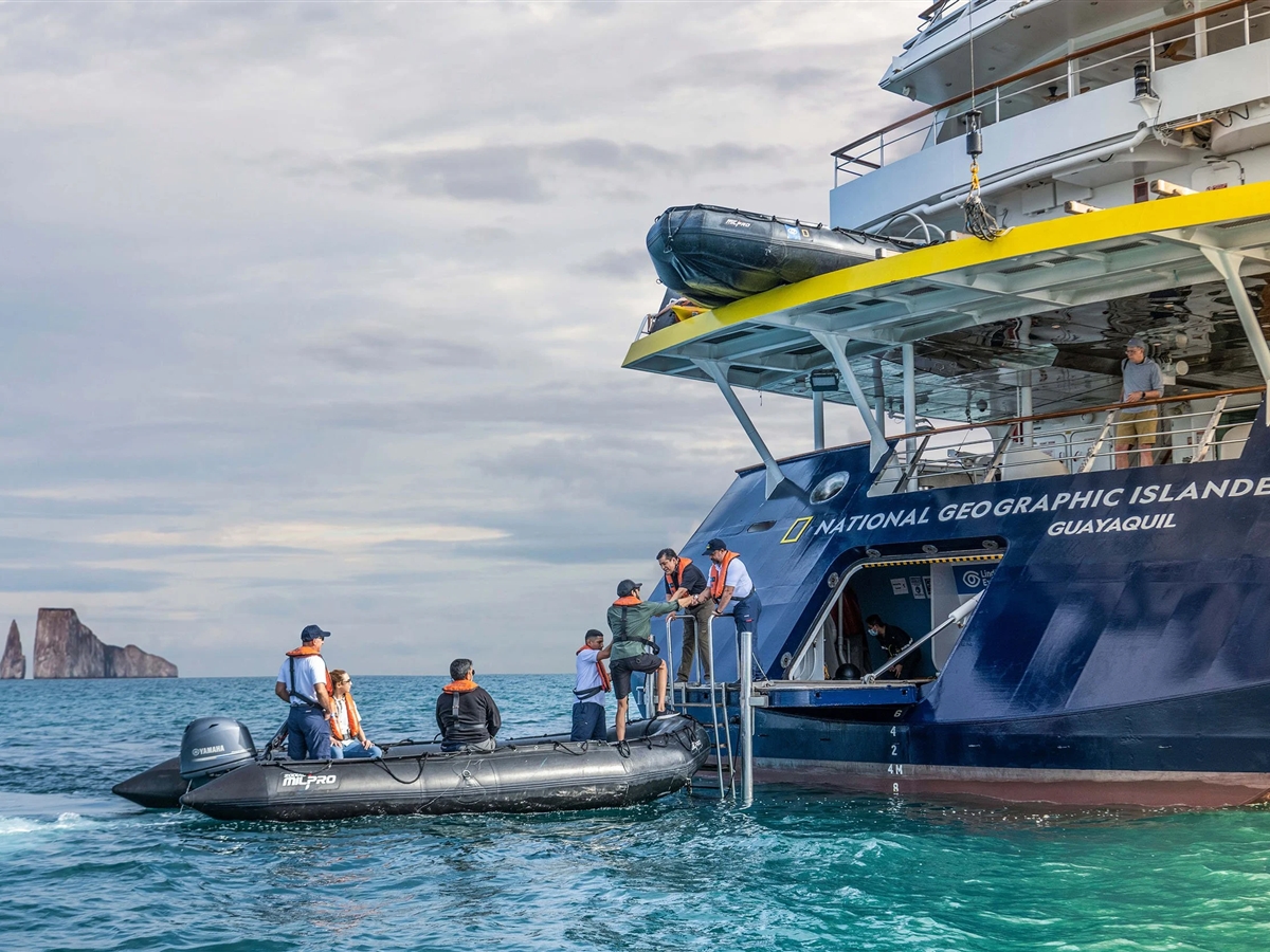 Best Lindblad Expeditions Travel Agents