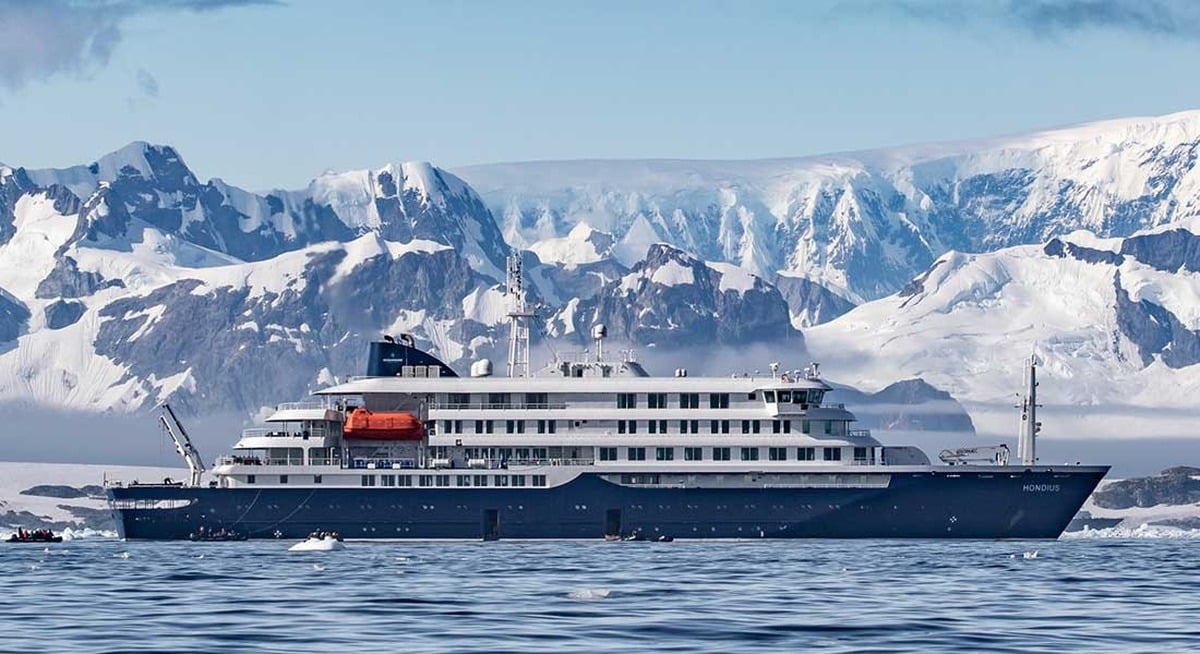 Oceanwide Expeditions Antarctica Review: Deep Exploration Aboard Hondius & Ortelius