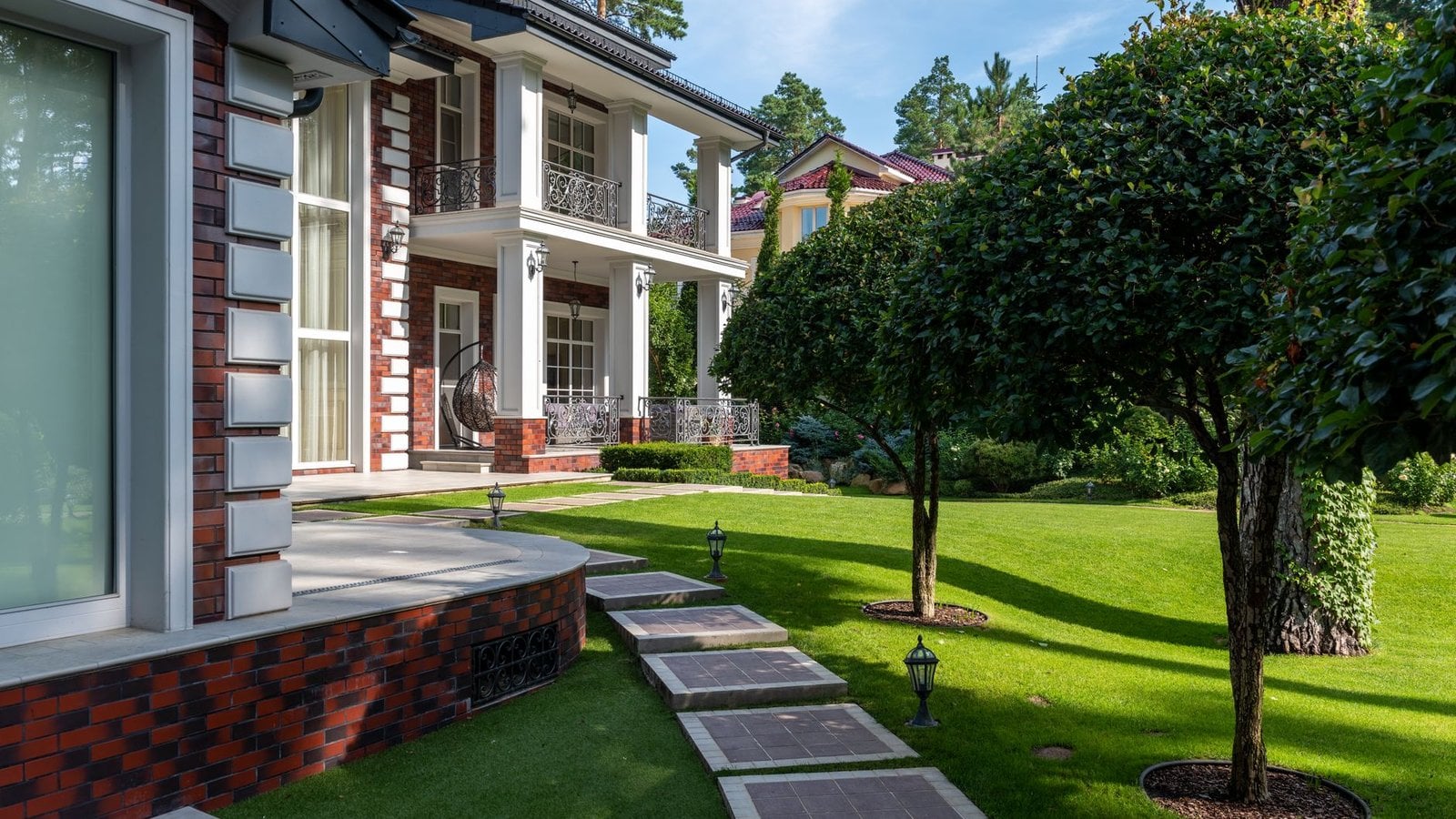 Onefinestay