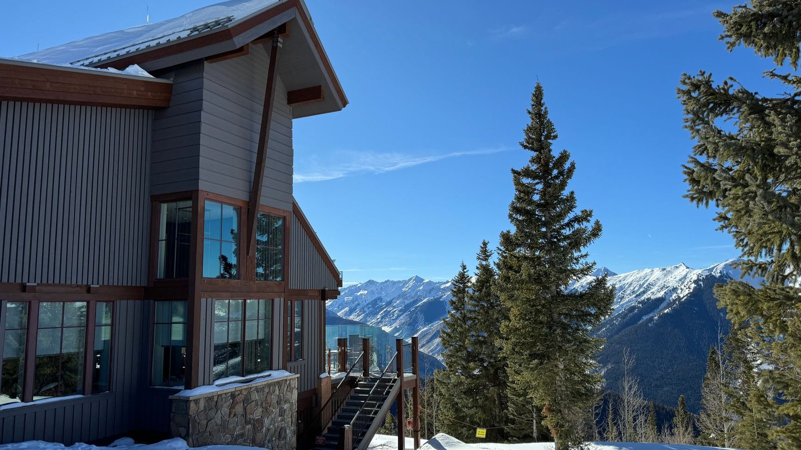 Ski Com Luxury Chalet Rentals