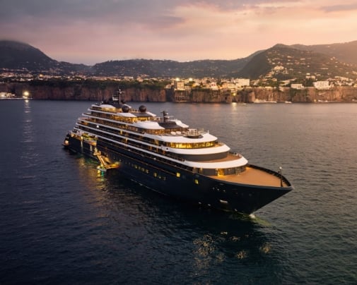 Official The Ritz-Carlton Yacht Collection Evrima Exterior
