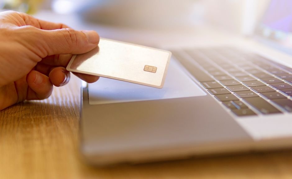 Cybersecurity workstation with payment verification and chargeback defense documents