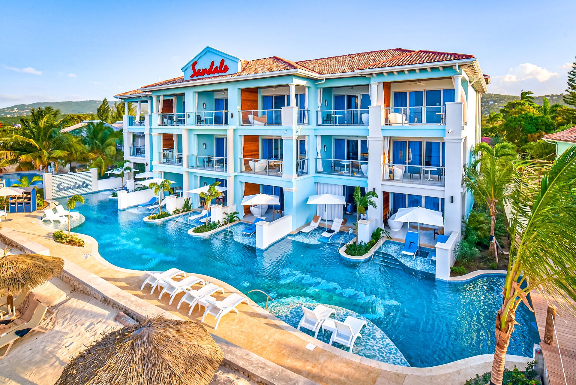 17 Unique All-Inclusive Swim-up Rooms You