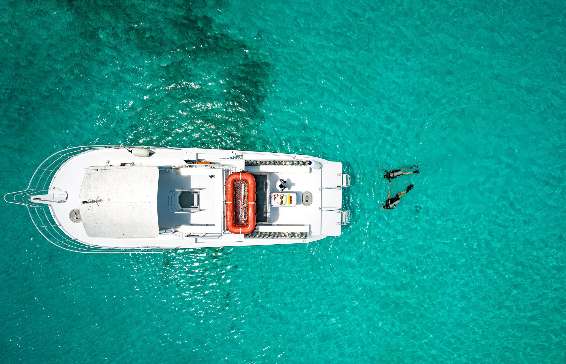 dive boat scuba diving