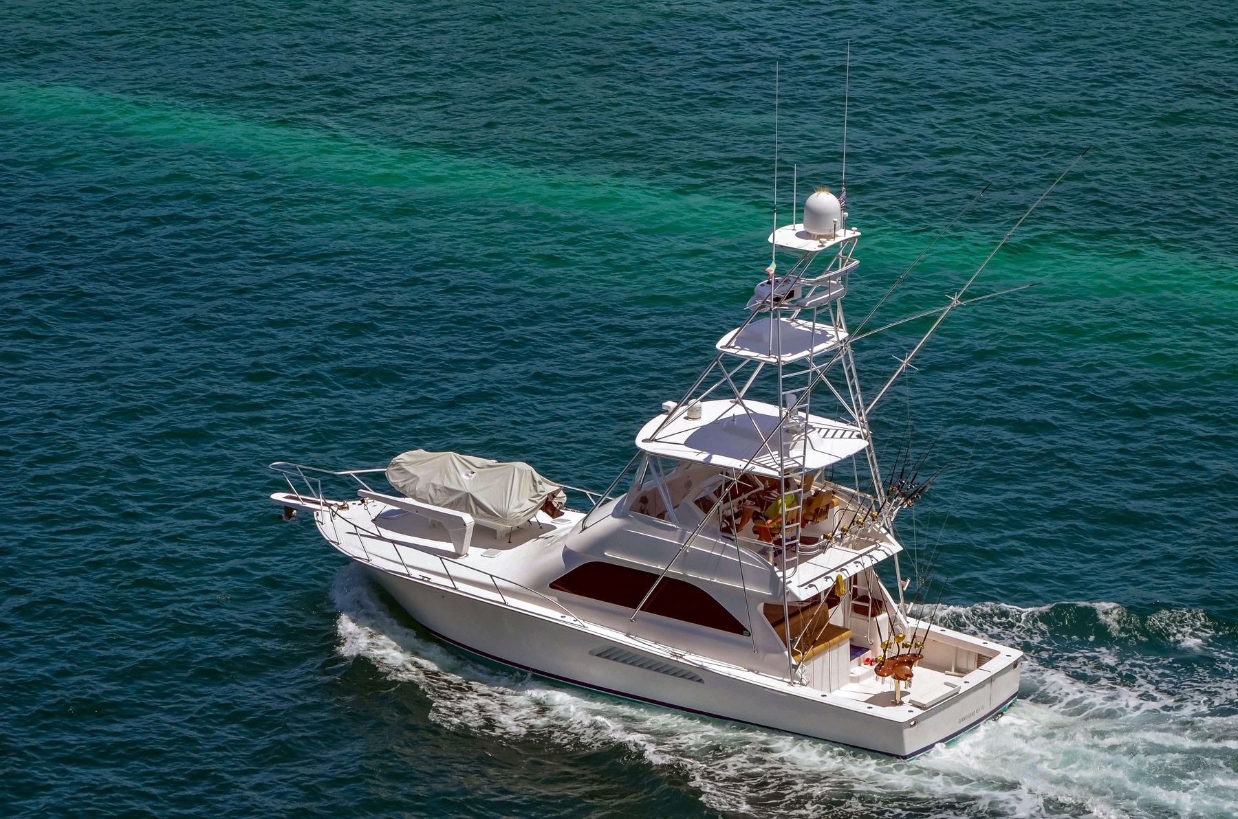 fishing boat cruising Nassau Bahamas