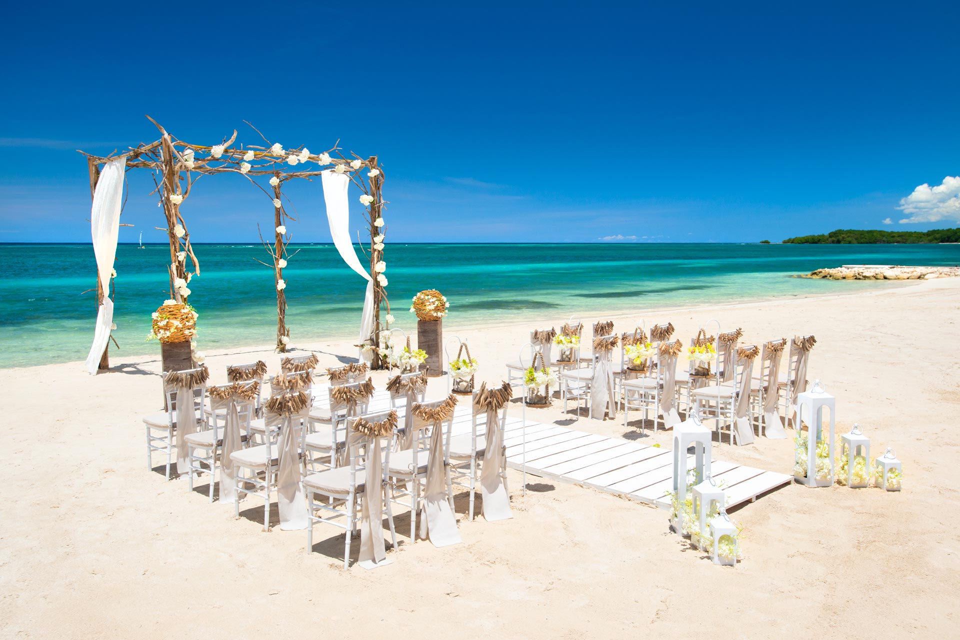 Beach wedding example natural