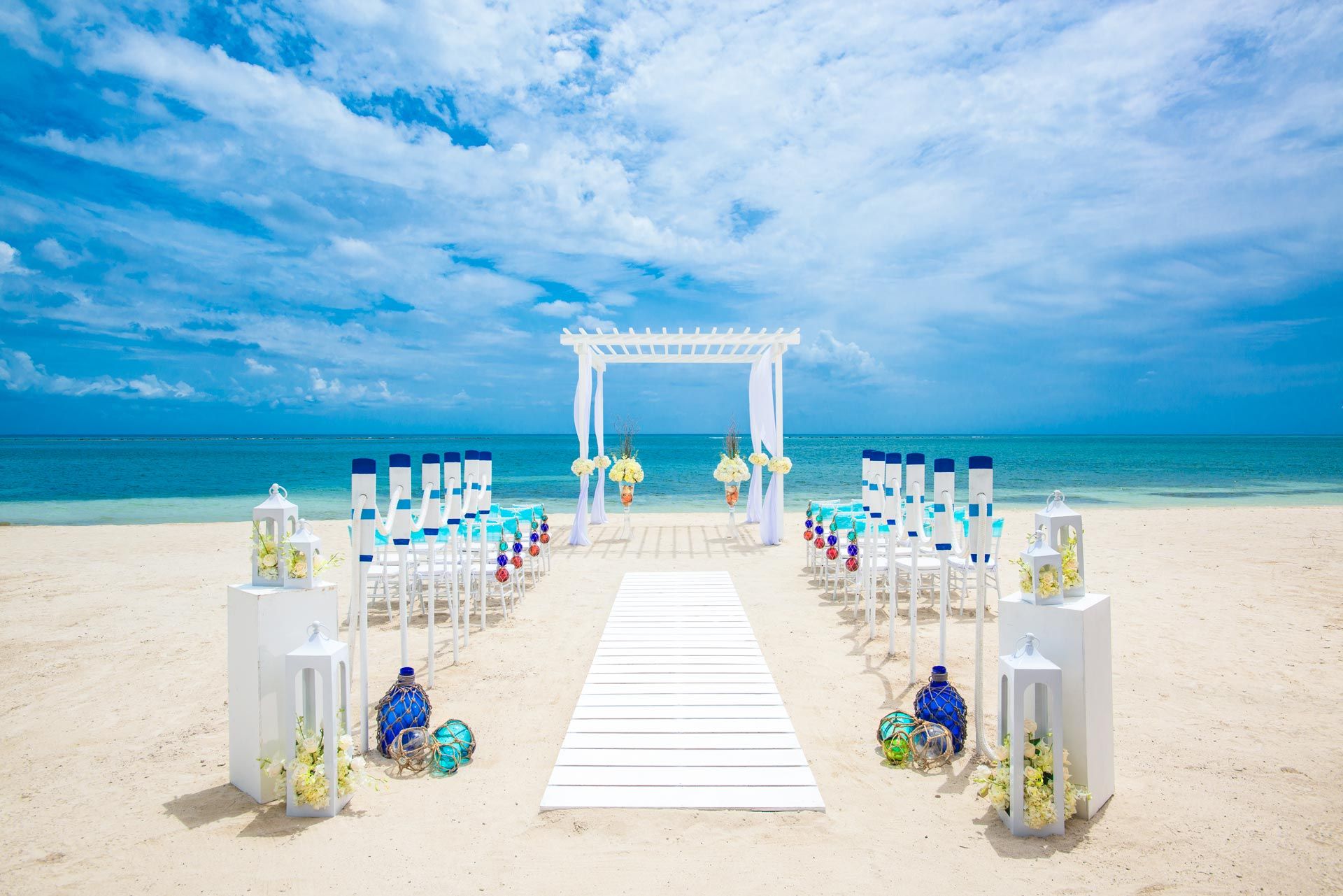 Nautical blue beach wedding setting