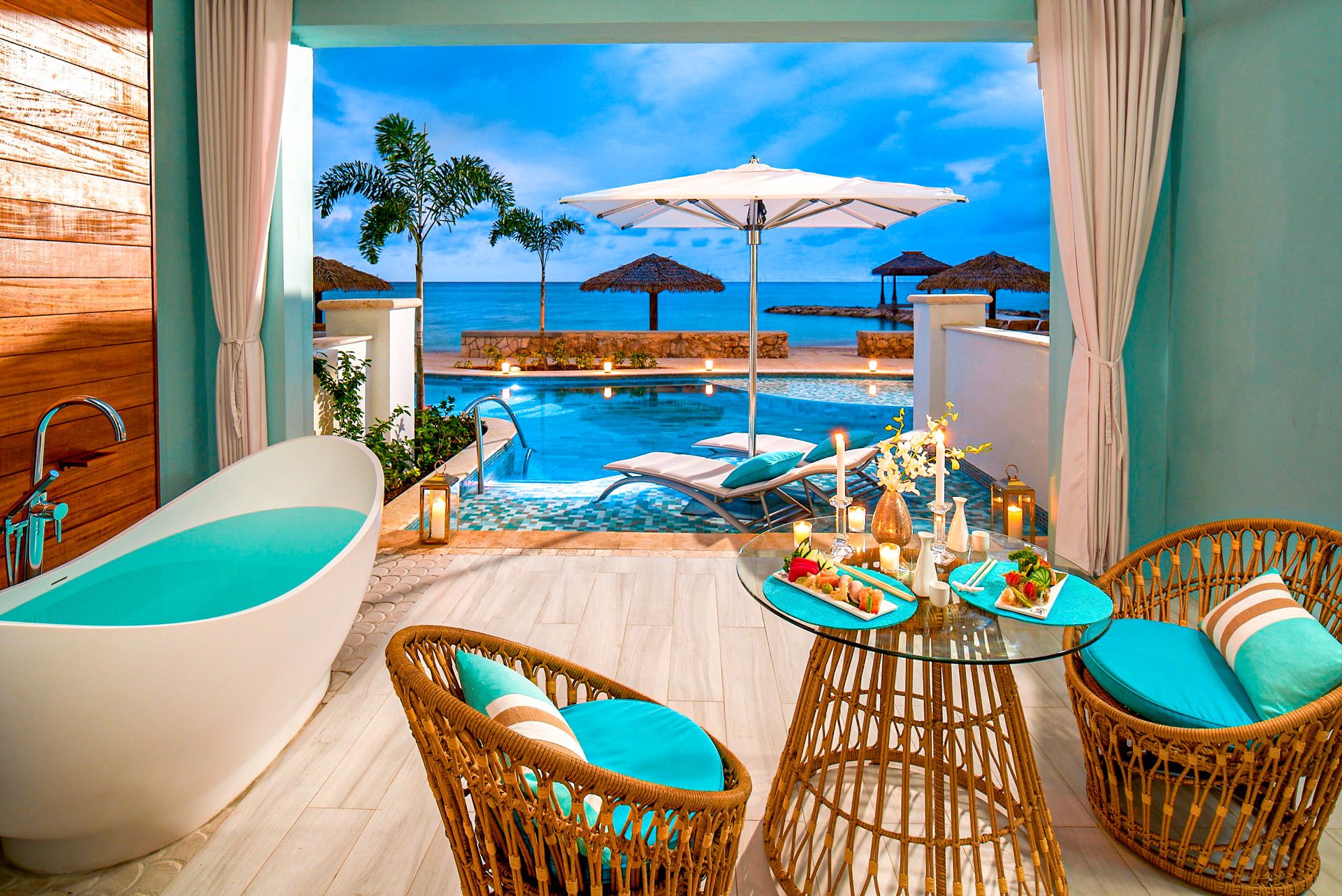 Beachfront Swim Up Millionaire One Bedroom Butler Suite Inside