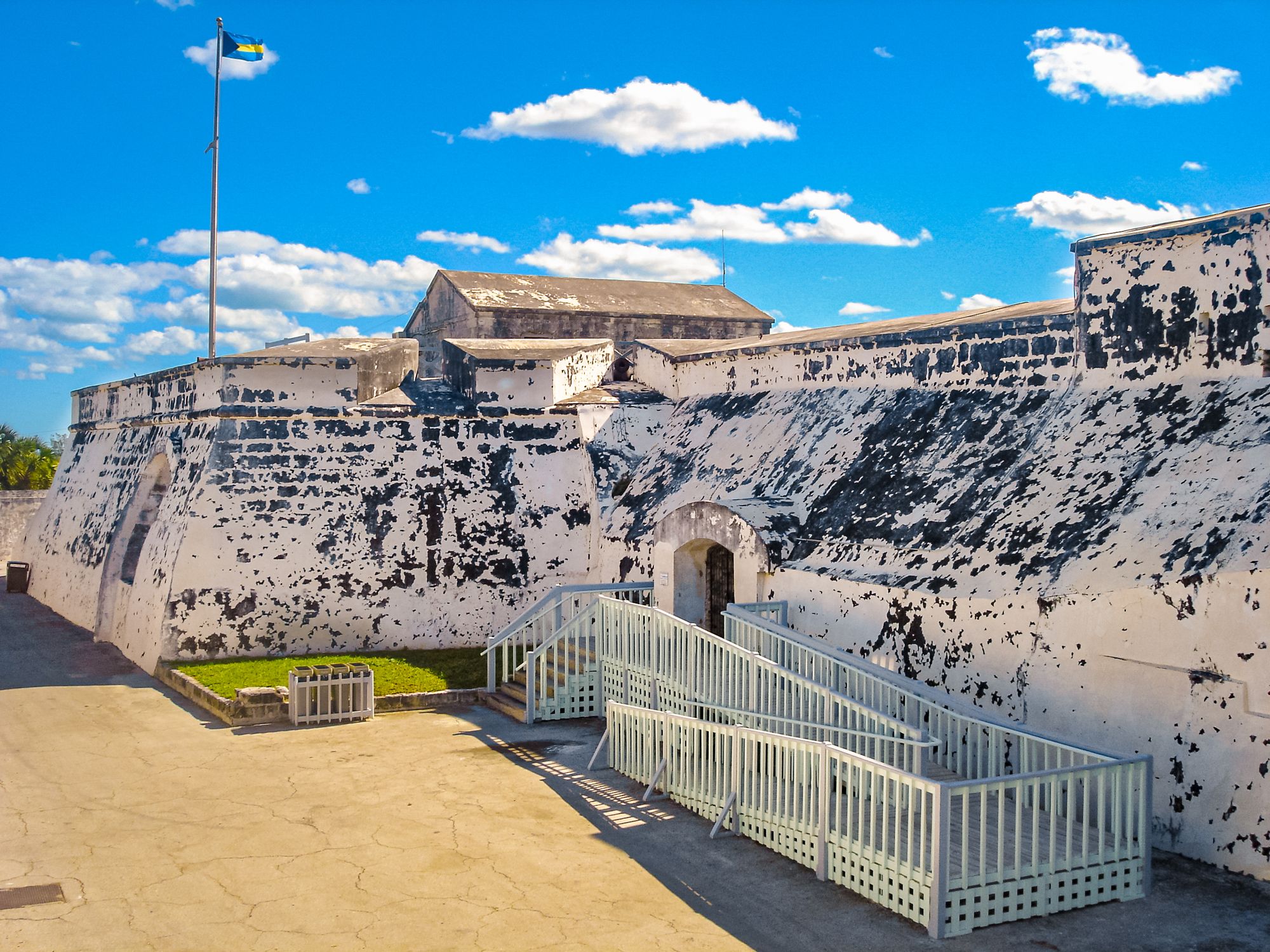 Fort Charlotte Bahamas