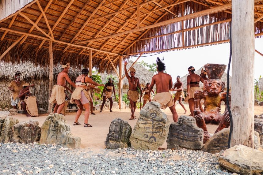 Punta-Cana-dancers