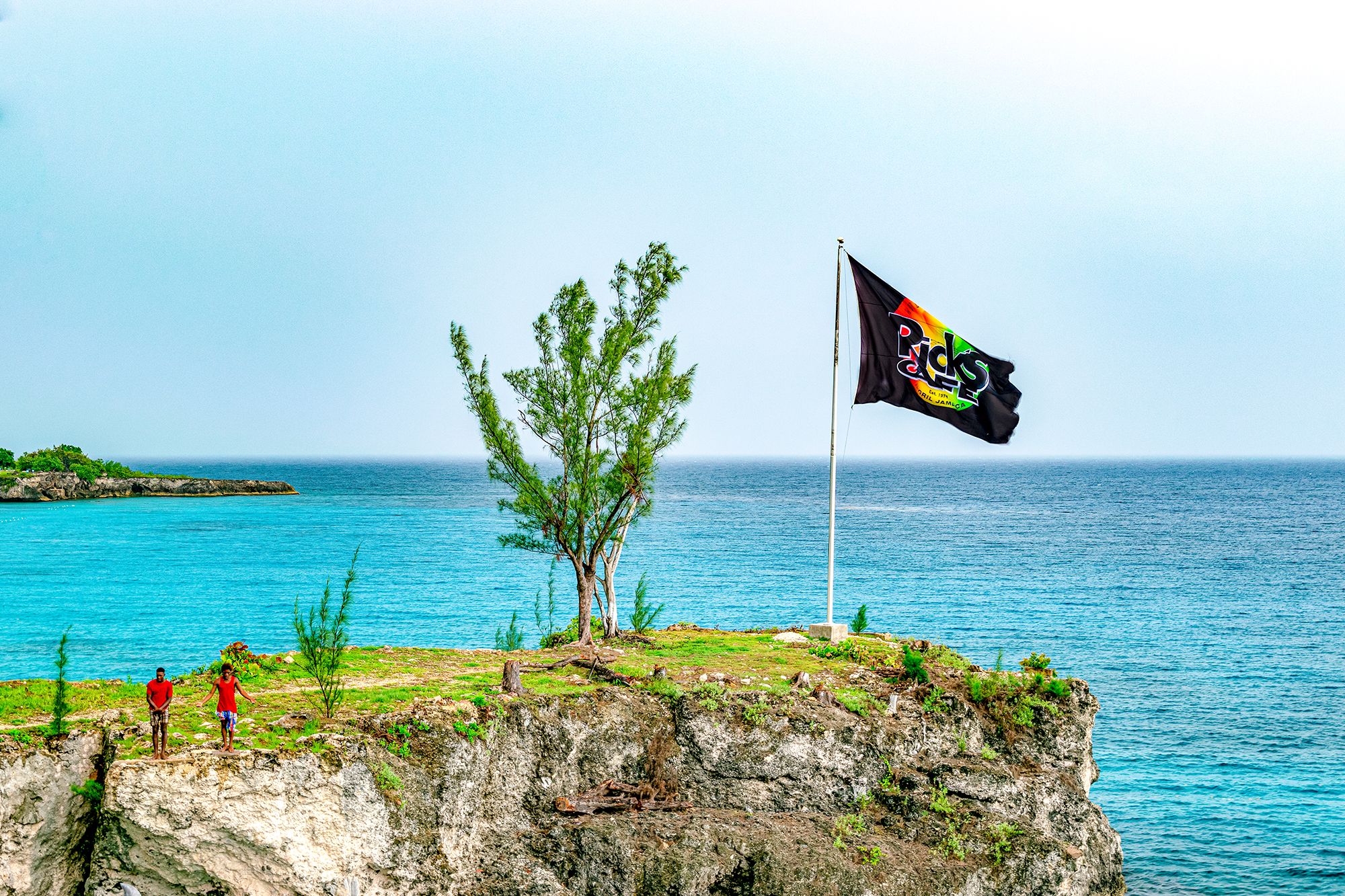 Rick’s Café In Jamaica: Enchanting Sunsets, Daring Cliff Jumps & Great Vibes