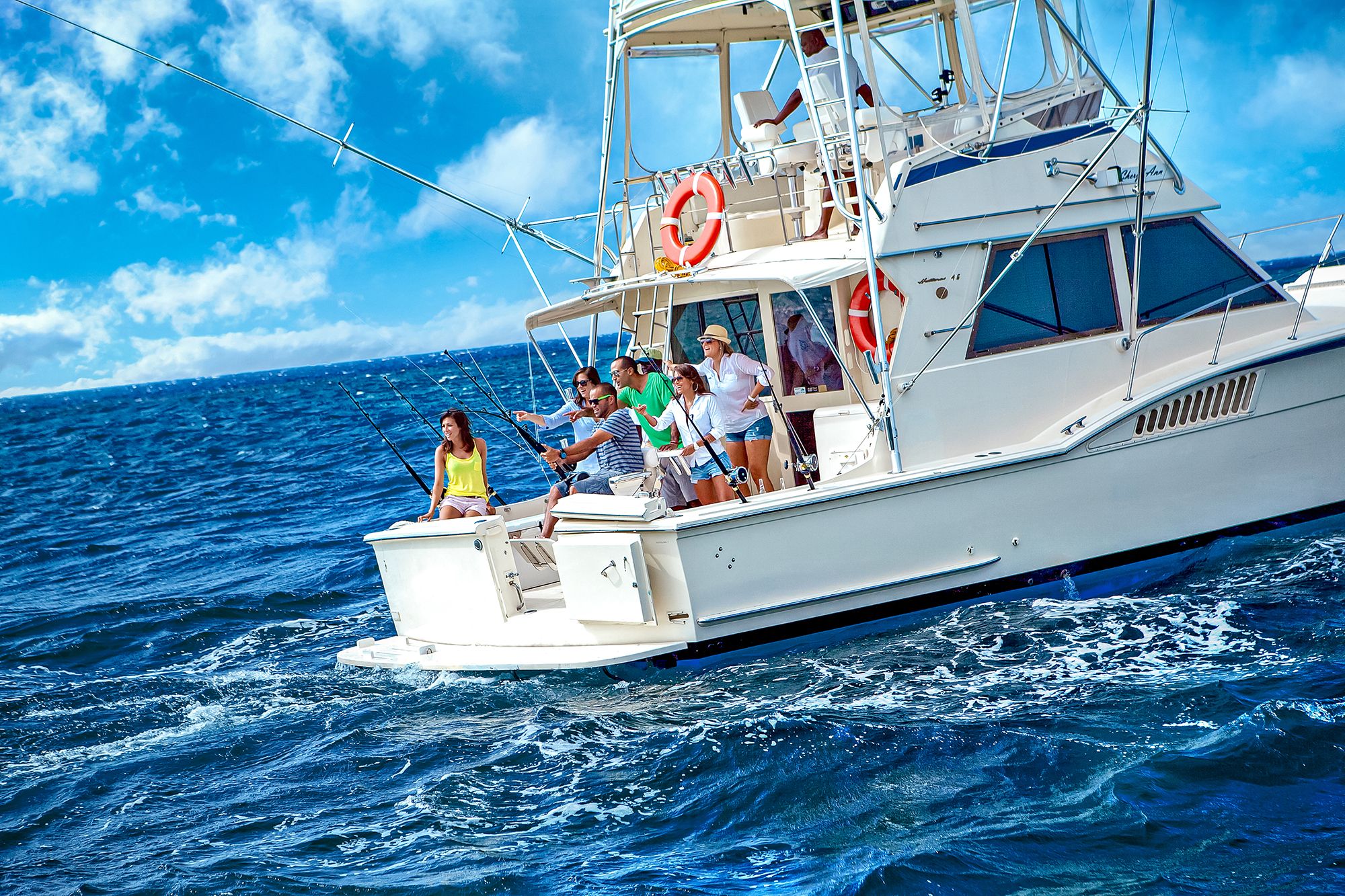 Saint Lucia Deep Sea Fishing Side