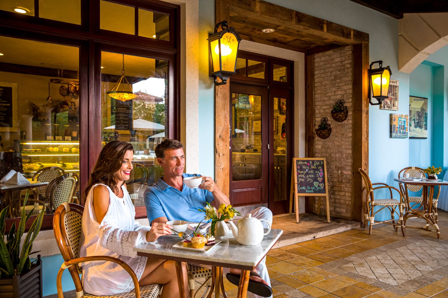 Sandals Antigua Cafe de Paris Couple Coffee