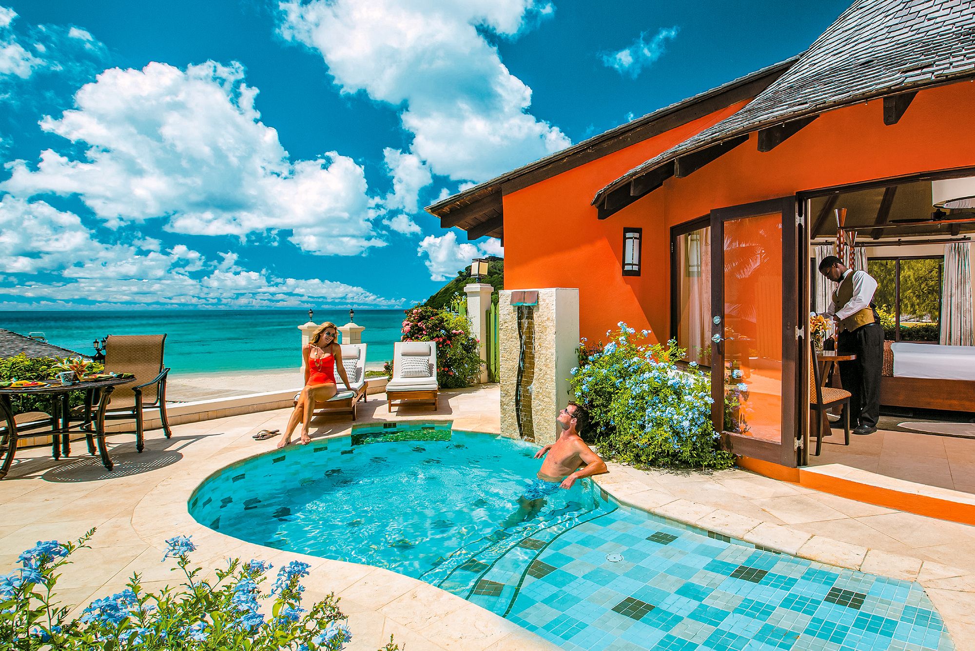 Sandals-Grande-St-Lucian-Beachfront-Rondoval-Suite