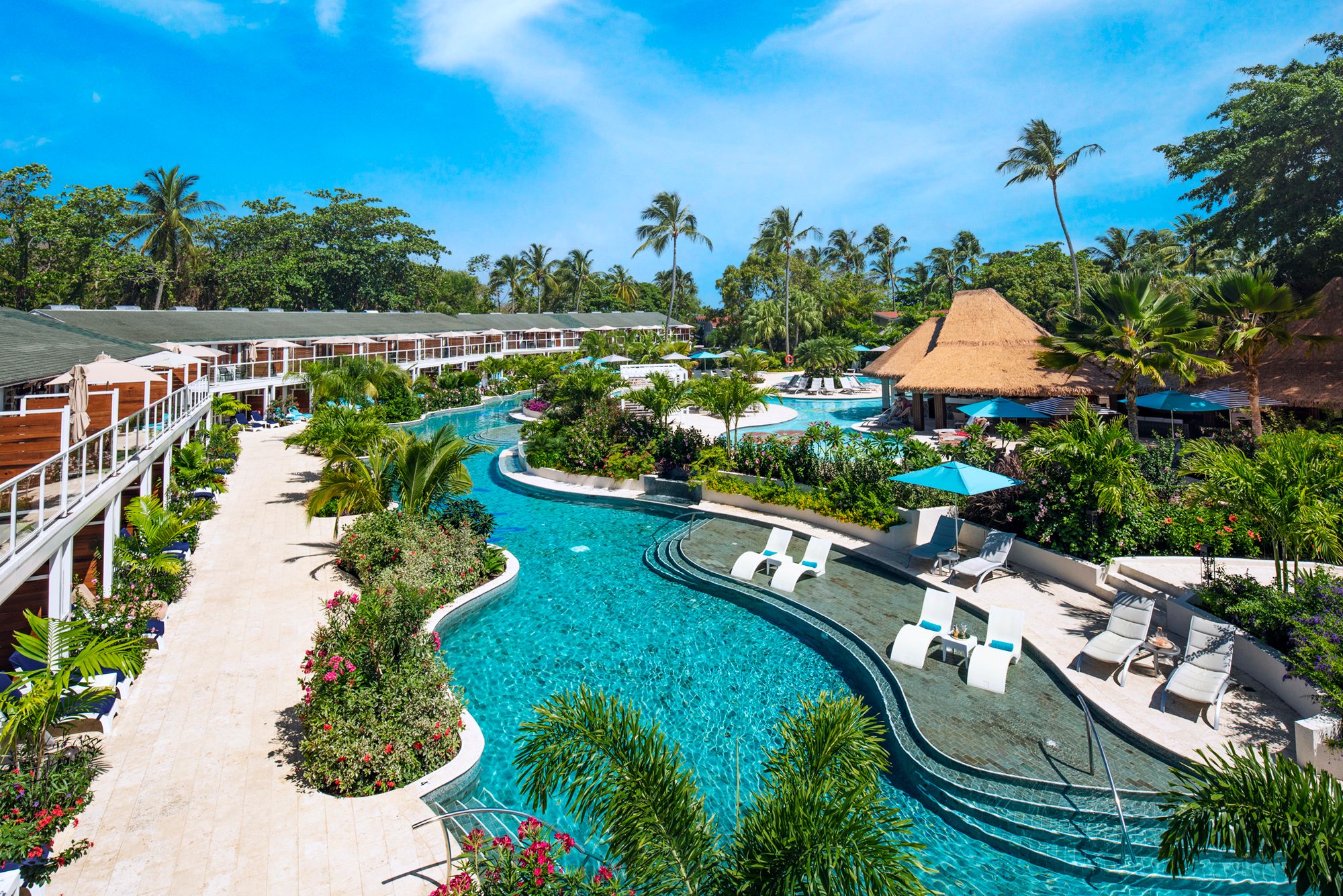 Sandals-Halcyon-Beach-Pool