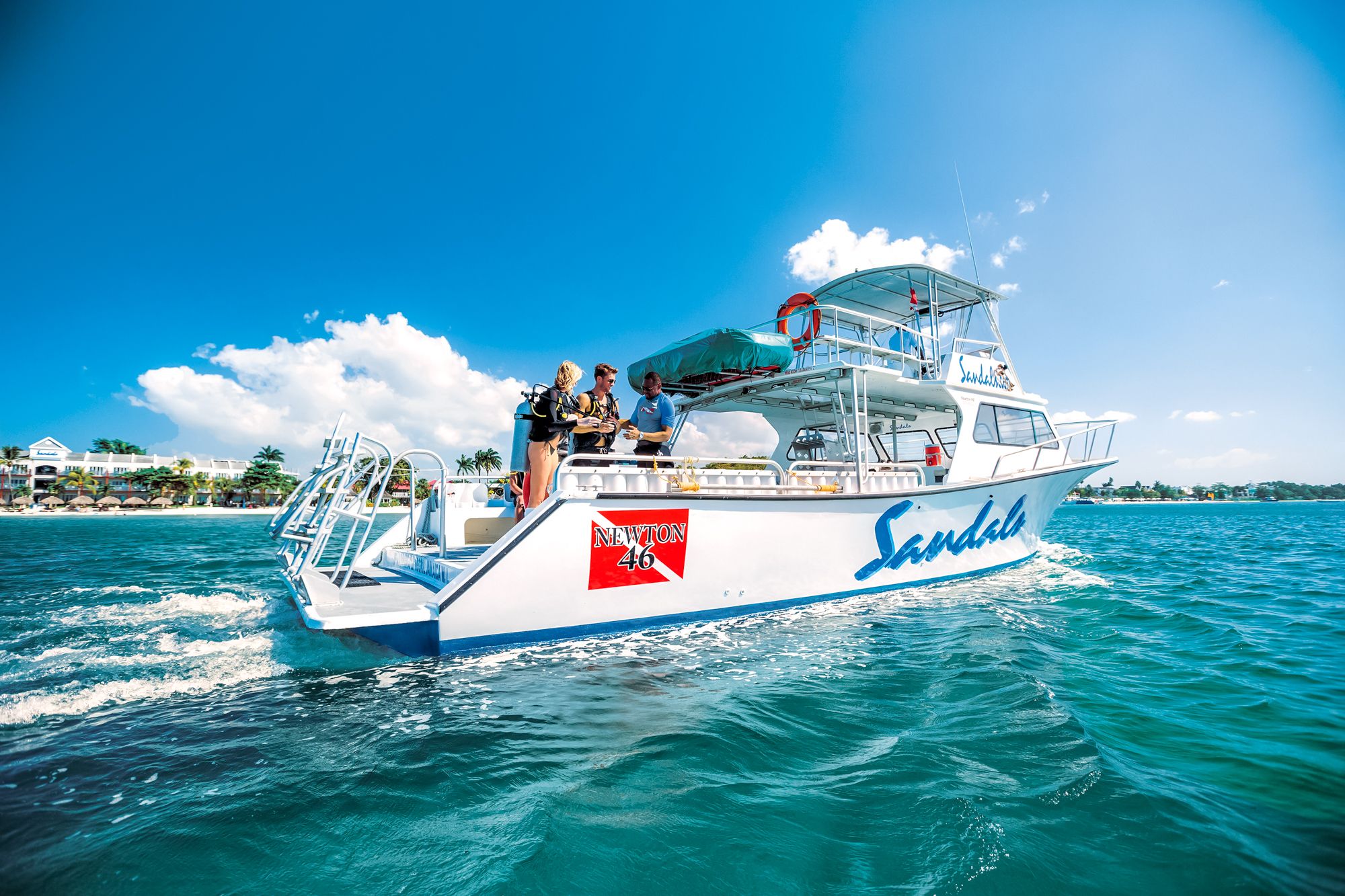 Sandals Scuba Boat Couple