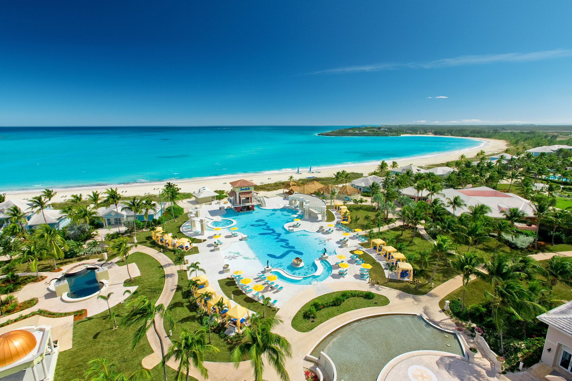 Three things guests love about... Sandals Emerald Bay. A full review.