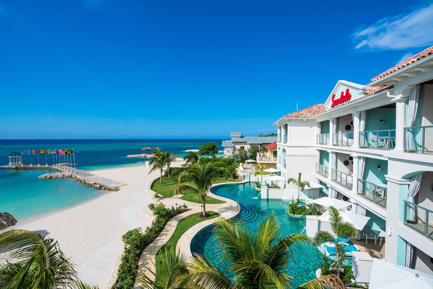 Three things guests love about... Sandals Montego Bay. A full review.