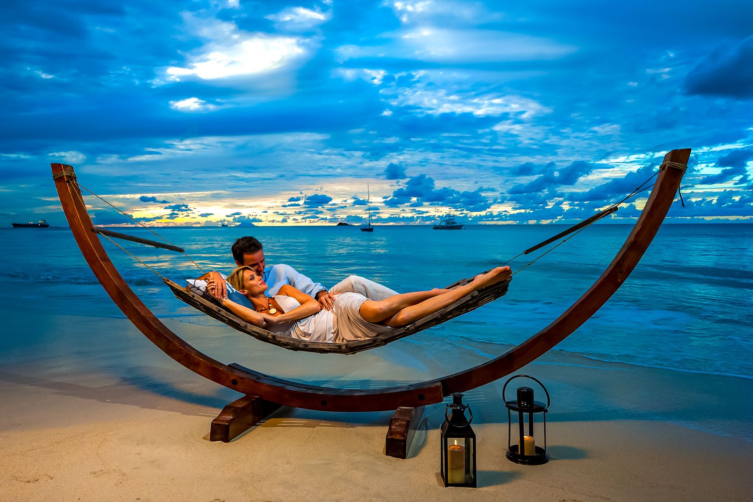 Valentine’s Day: Win a Free Sandals Vacation During the Month of Love!