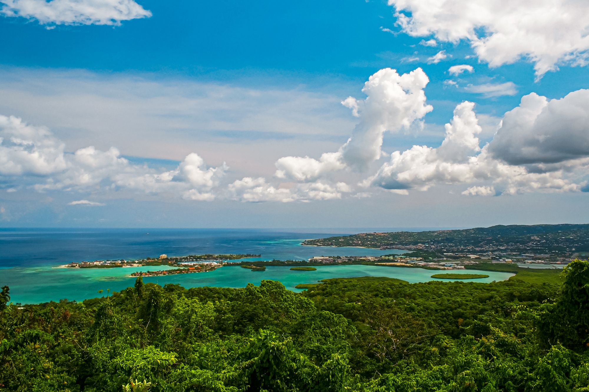 Want to Travel From Montego Bay To Negril In Jamaica? Here