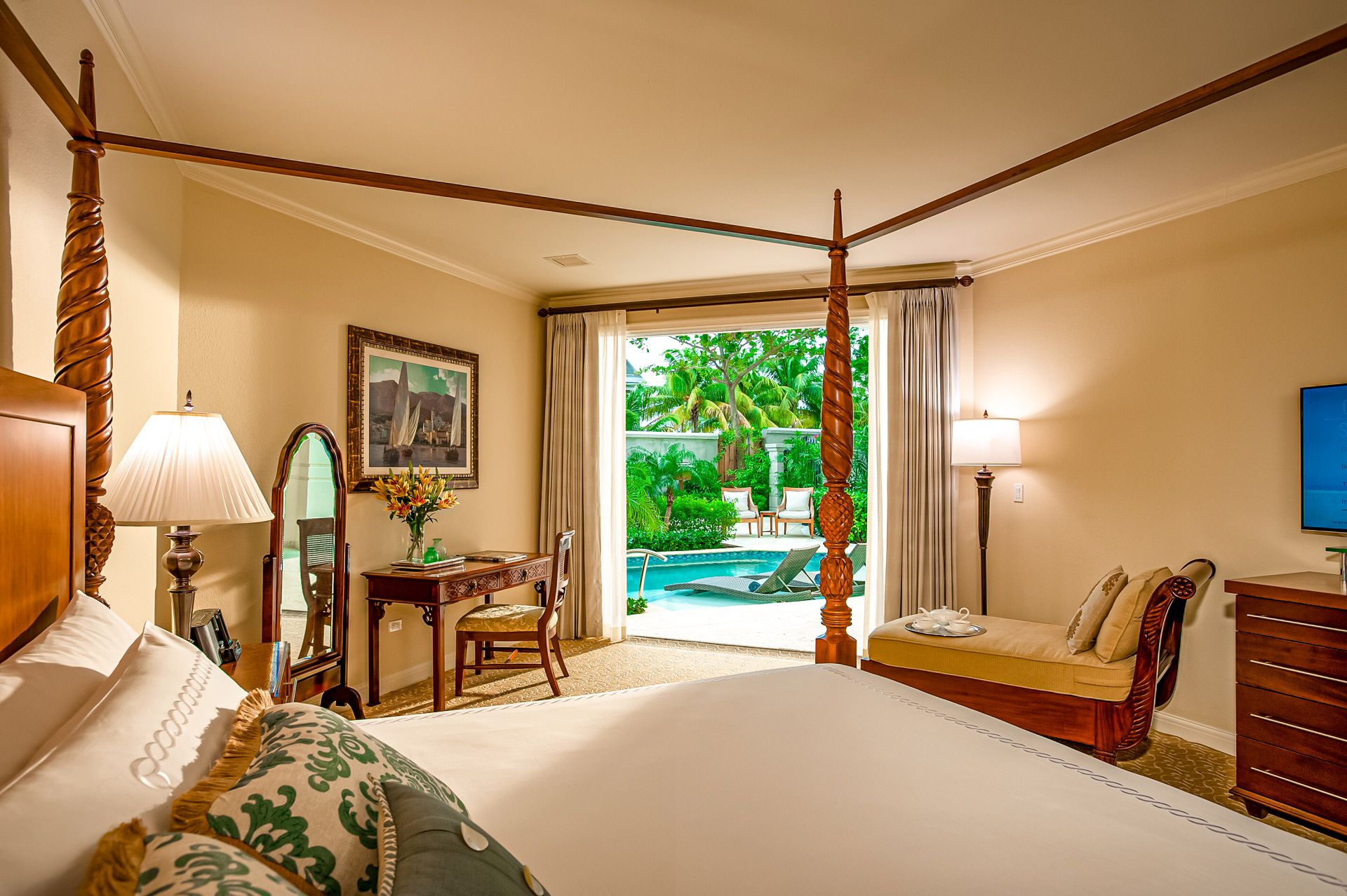 Windsor Honeymoon Hideaway Swim up Crystal Lagoon Zen One Bedroom Butler Suite Inside