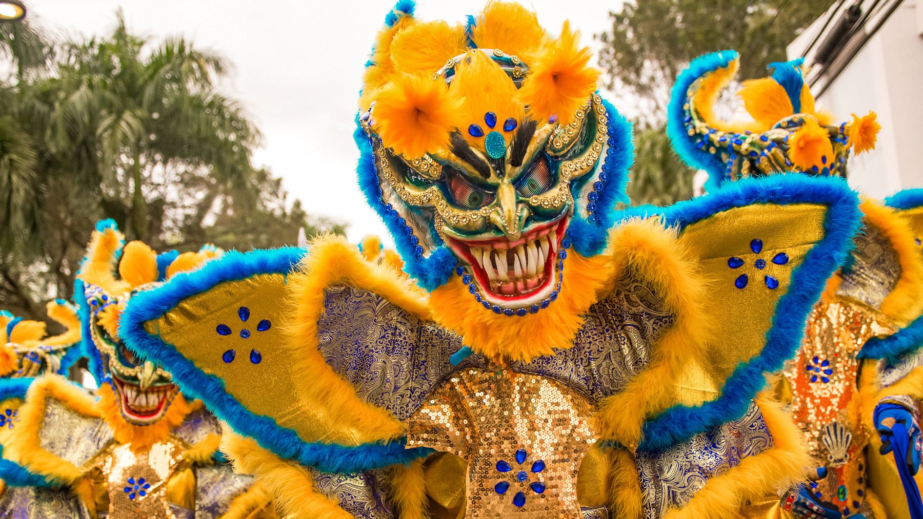 carnival yellow costume
