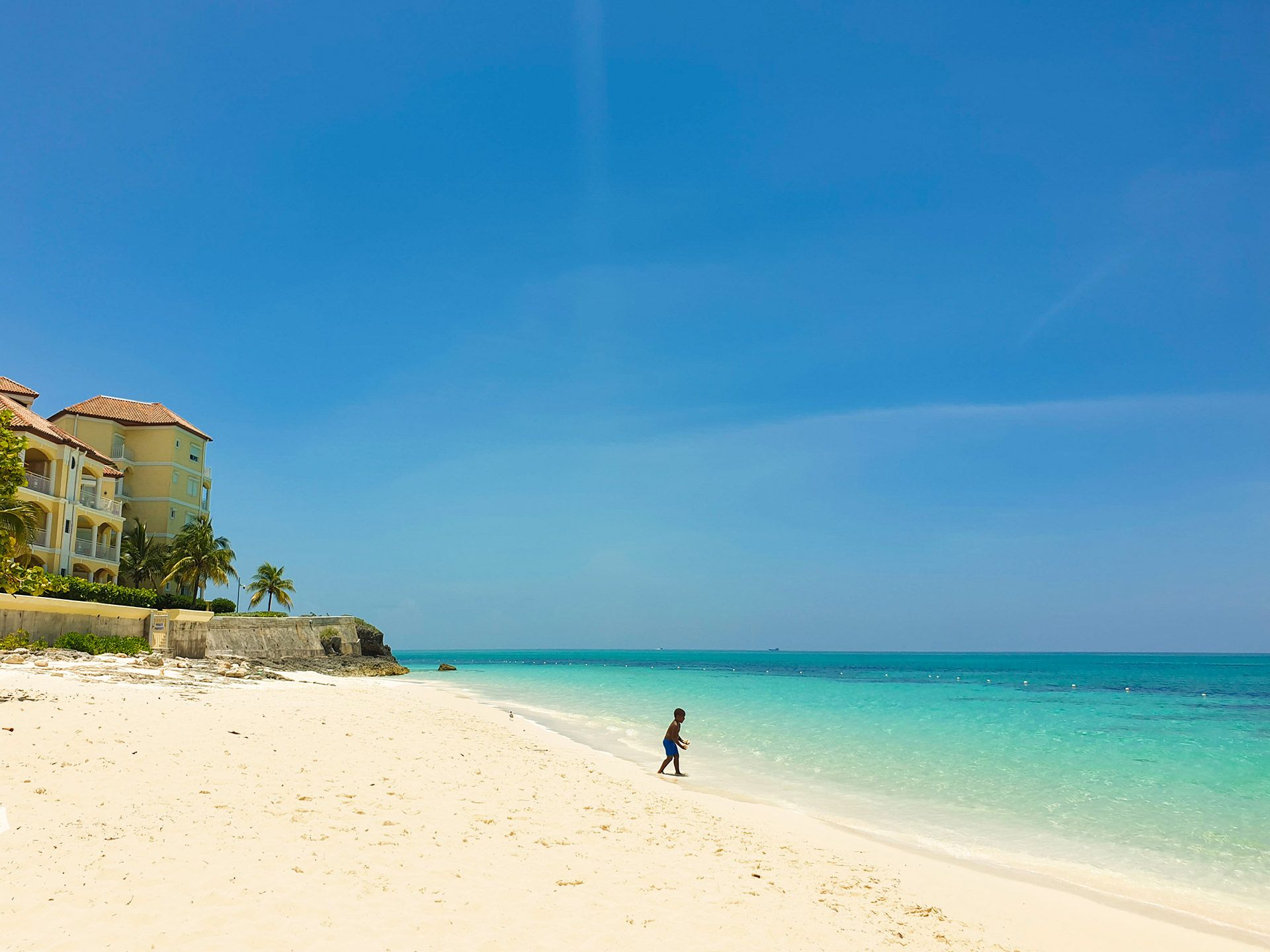 caves beach nassau