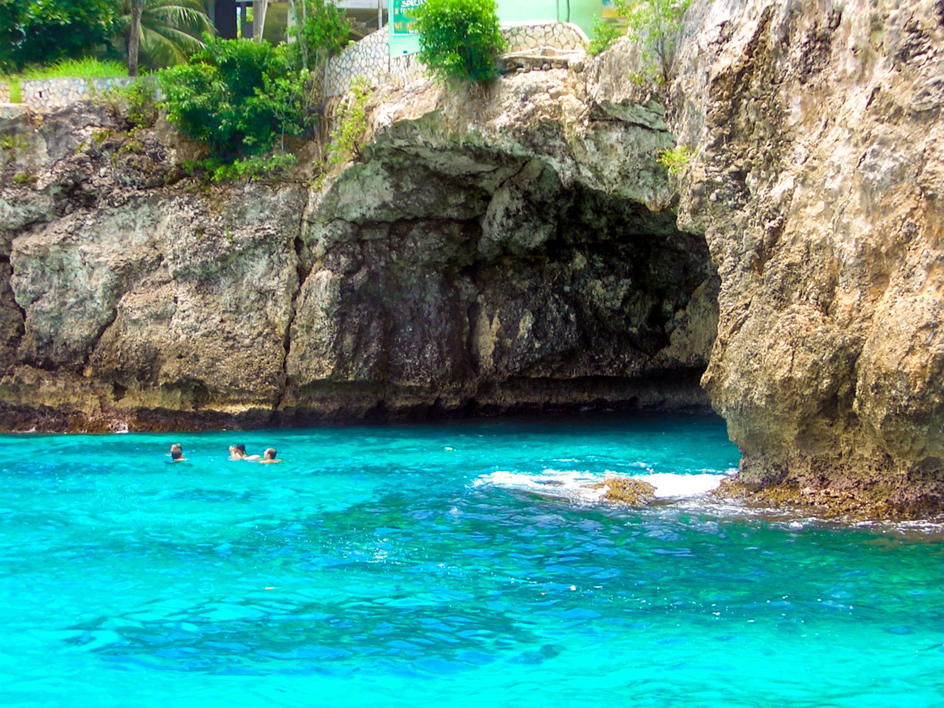caves in negril