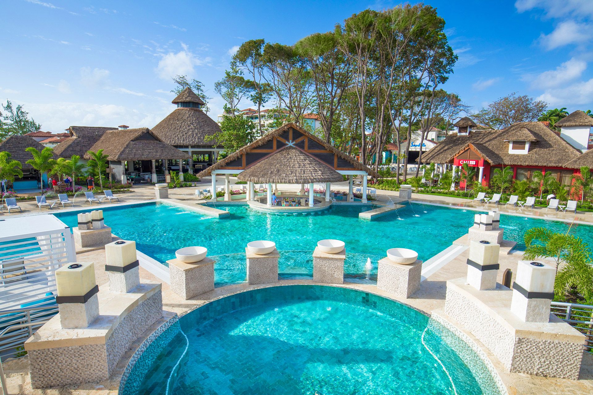 sandals royal barbados swim up bar