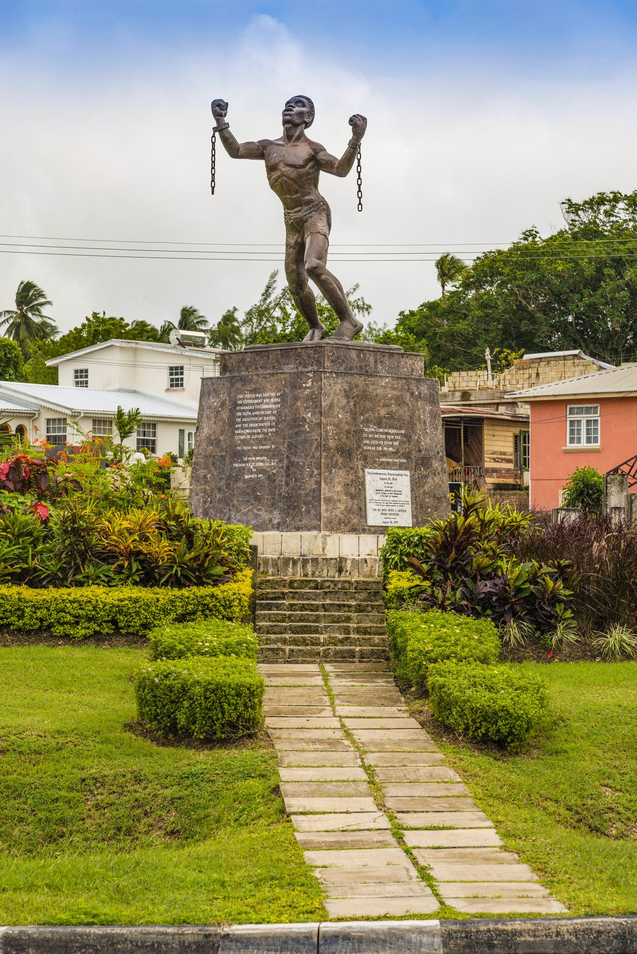 barbados bussa statue