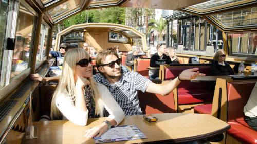 Fast-Track Van Gogh Museum & Sightseeing Canal Cruise