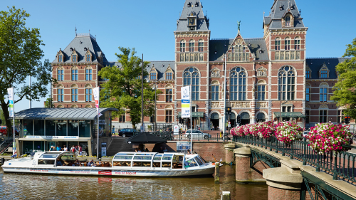 Skip-the-Line Rijksmuseum & Sightseeing Canal Cruise