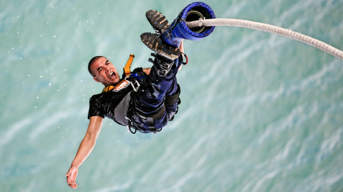 Auckland Bridge Bungy Jump by AJ Hackett Bungy