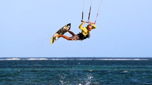Kite Surfing by Rip Curl School of Surf