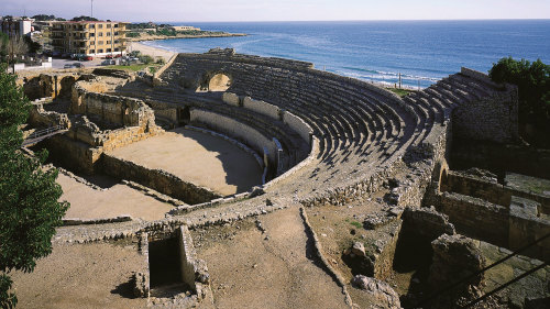 Roman Tarragona & Mediterranean Sitges Small-Group Tour