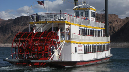 Hoover Dam and Lake Mead Cruise by SWEETours