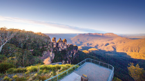 Blue Mountains & Wildlife Park Day Tour by AAT Kings