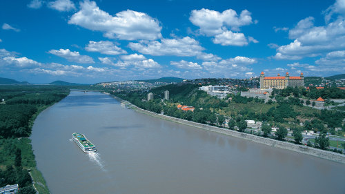 Bratislava Day Trip with Lunch & Danube Cruise