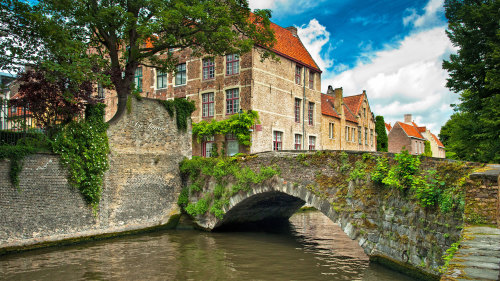 Combo Saver: Bruges Day Trip & Windmills, Marken, Volendam Tour