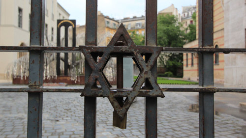 Scholar-Led Walking Tour of Jewish Budapest