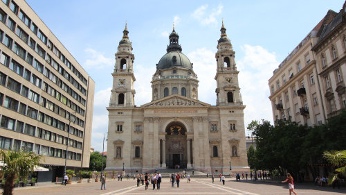 Scholar-Led Changing Landscape of Budapest Walking Tour