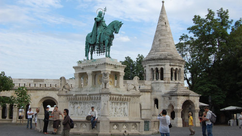 Small-Group Buda Castle Explorer Tour by Urban Adventures