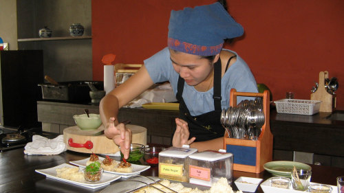 Thai Cooking Class Session with Market Tour & Lunch